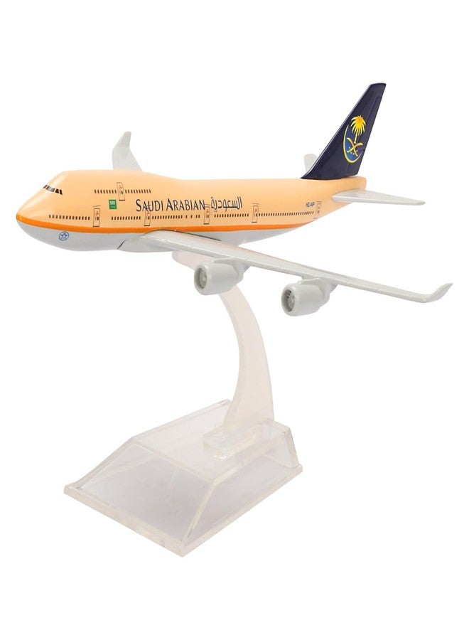ARTVARKO Aeroplane Saudi Arabian Airlines Scale Model Die Cast Metal Boeing 777 Aircraft Highly Detailed Replica Gift for Aviation Enthusiasts Multicolor 16 CM - Image 4
